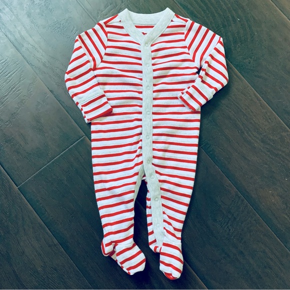 Old Navy Other - 🌟 Old Navy Newborn Baby 1-Piece Sleep & Play Snug Fit Footed PJs | Size: 0-3m